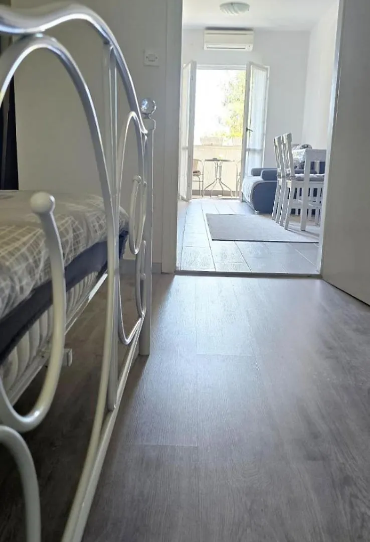 Diana Apartment Porec 0*,